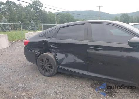 2019 Honda Accord Lx z USA, uszkodzony, nr VIN 1HGCV1F11KA089810